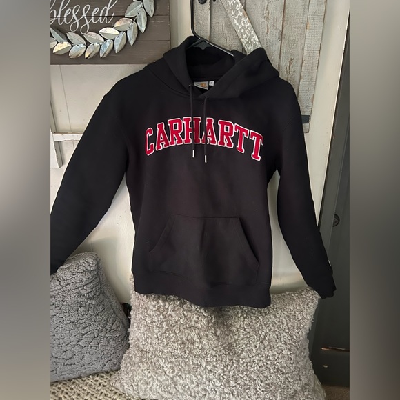 Practically brand new black and red carhartt hoodie size M - Picture 1 of 3